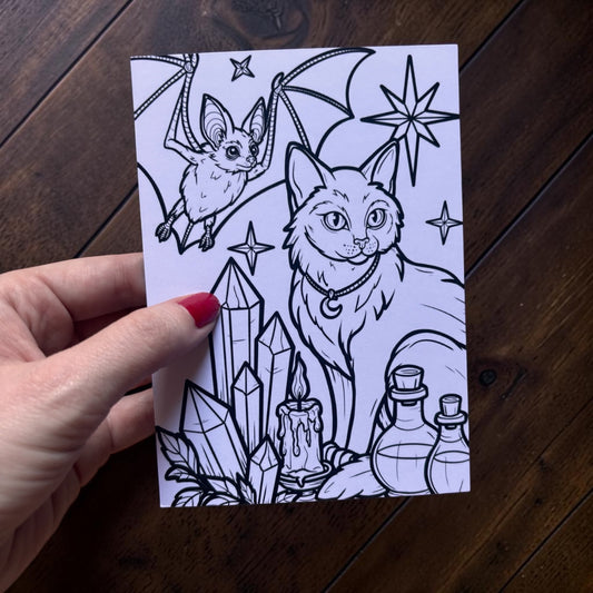 Carte postale à colorier. Chat noir & Chauve-souris. Illustration gothique à personnaliser. Format A6