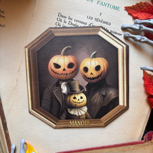Sous Tasse. Portrait de Famille, citrouilles