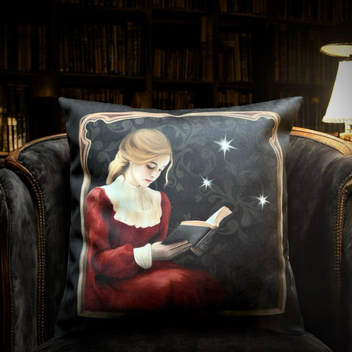 À la bibliothèque. Housse de coussin