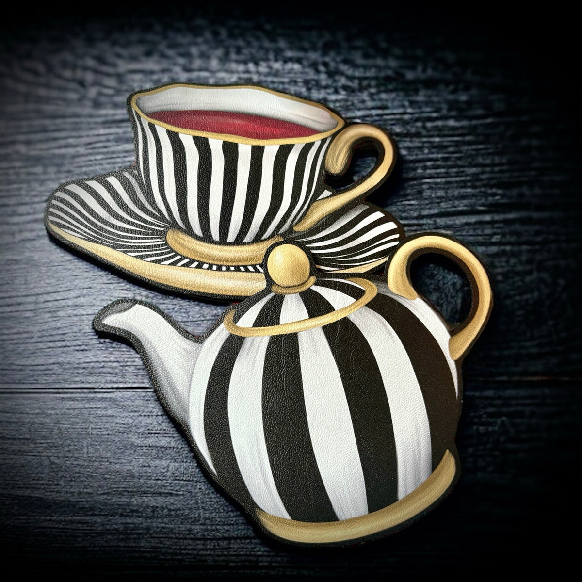 Sous Tasse. Thé noir. En simili cuir