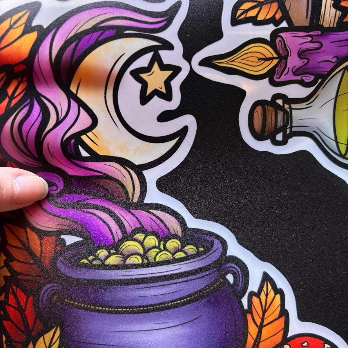 Le Musée des Sorcières. Stickers fenêtre vitrail. Décoration repositionnable à découper