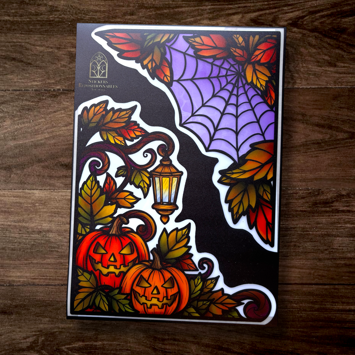 Nuit d’octobre. Stickers fenêtre vitrail. Citrouilles & toile d’araignée. Décoration repositionnable à découper