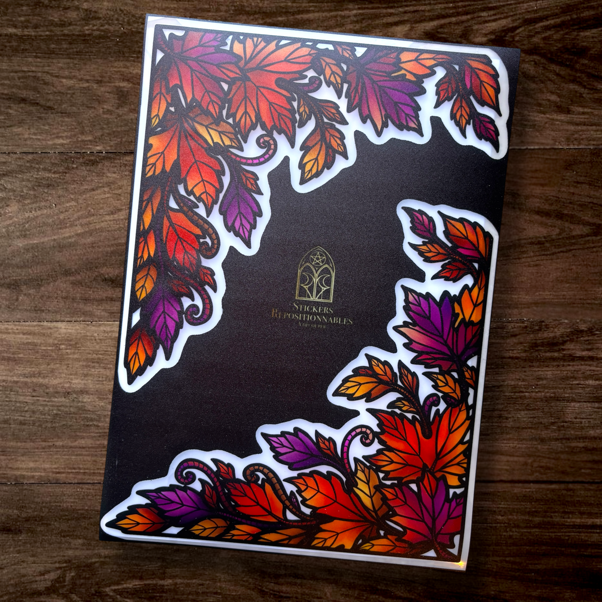 Forêt d’Halloween. Stickers fenêtre vitrail. Décoration repositionnable à découper