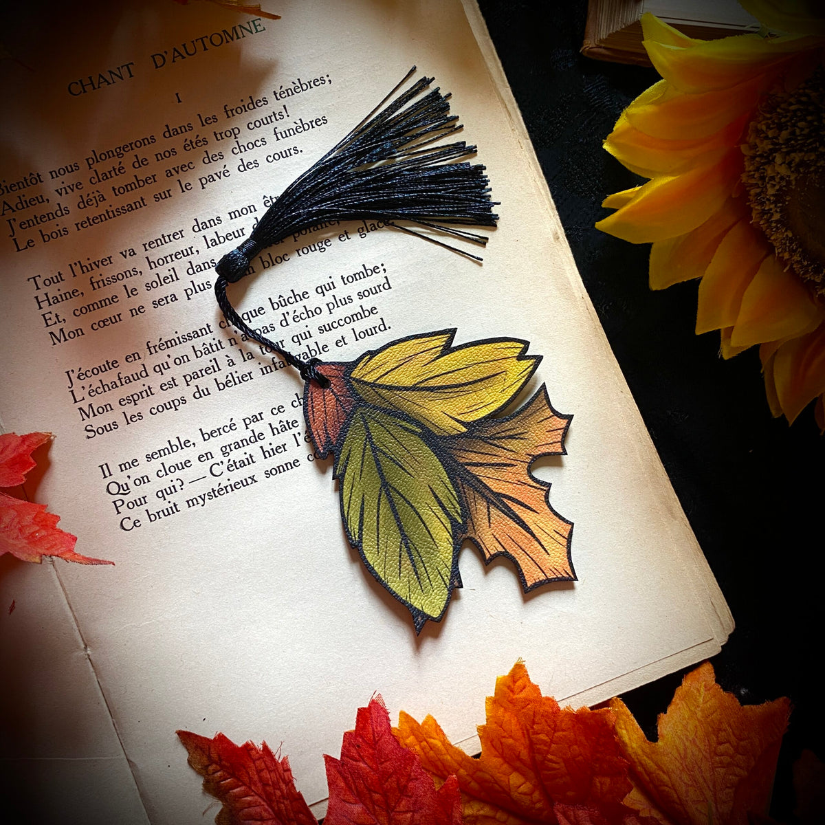 Marque page/Décoration. Feuilles.