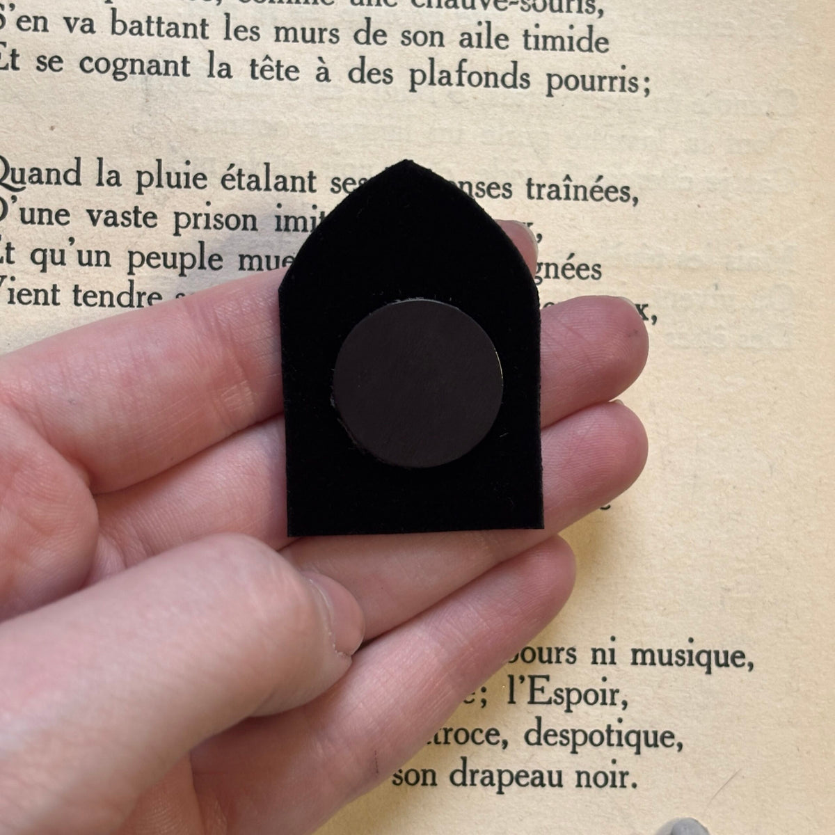 Magnet. Candélabre au serpent