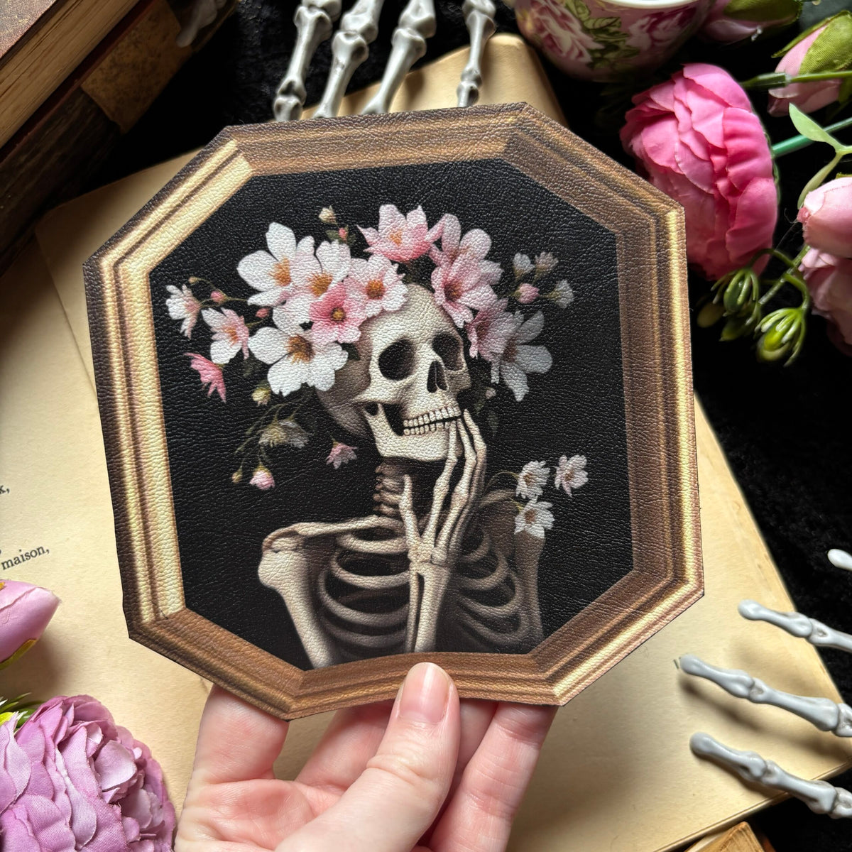 Sous Tasse. Dernières fleurs pour une Lady