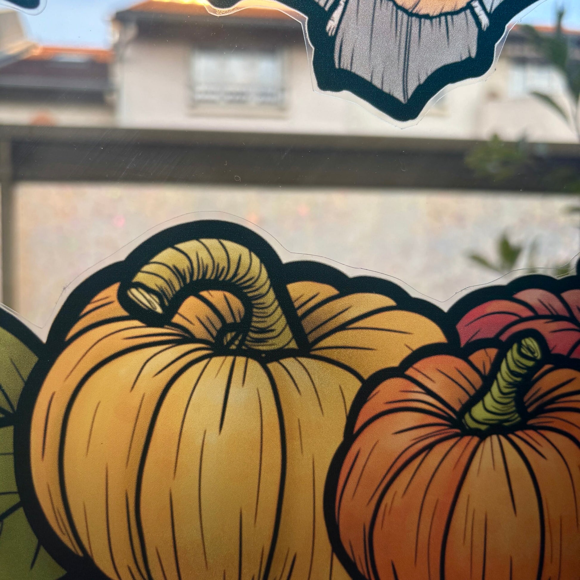 La dévoreuse de citrouilles. Stickers repositionnables. A4 à découper.