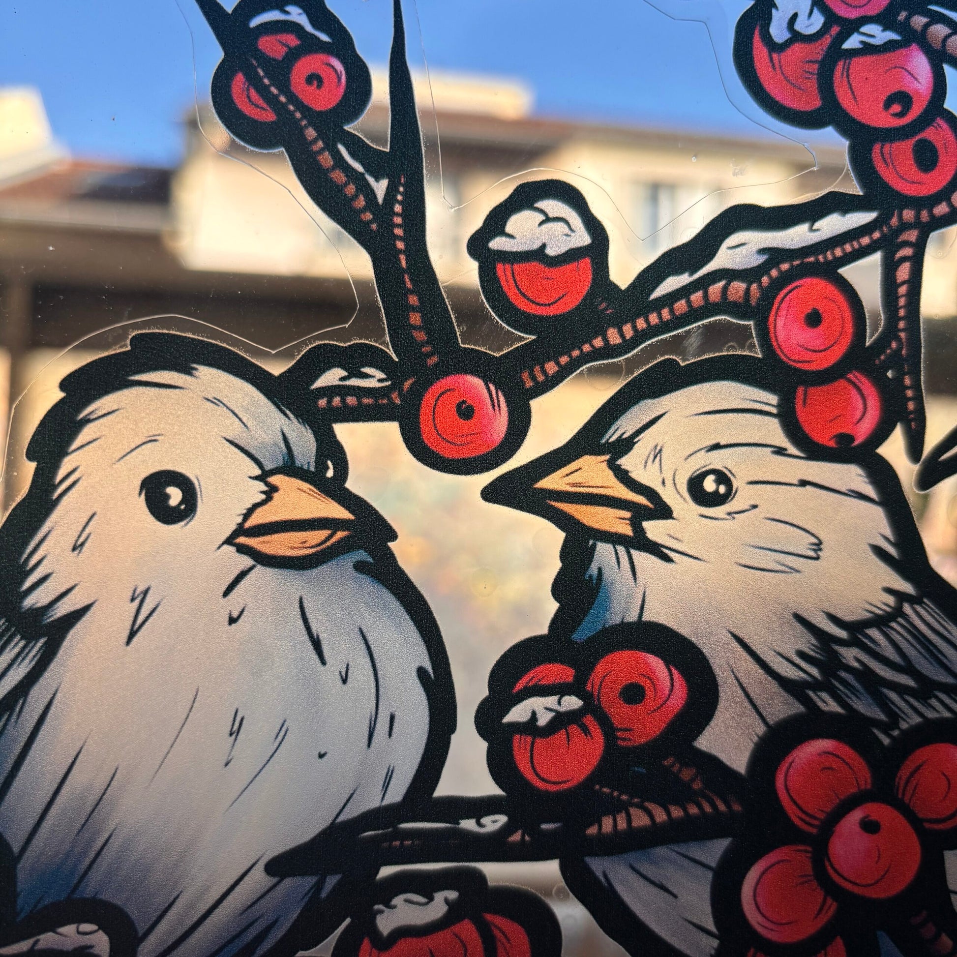 Un chant dans la neige. Stickers repositionnables. A4 à découper. Oiseaux d’hiver et branches de baies rouges