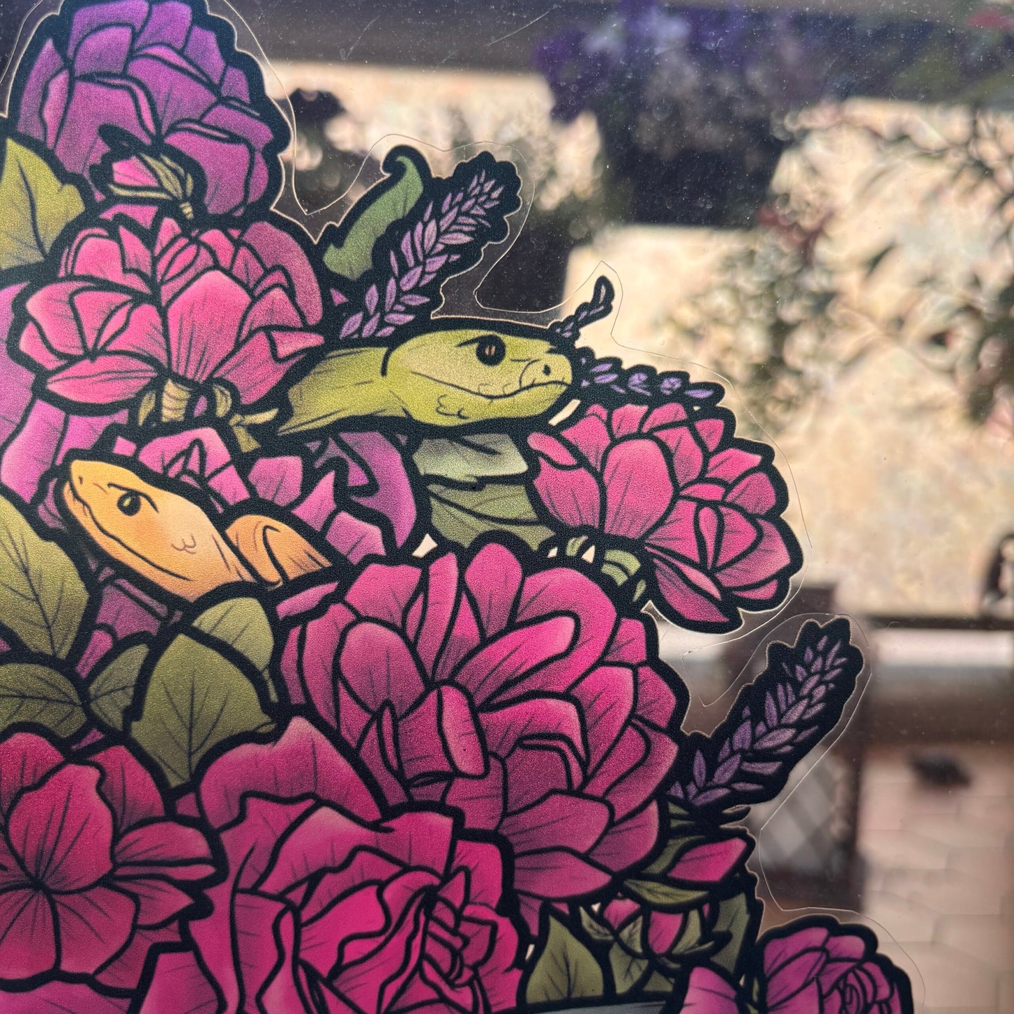 Du venin dans les roses. Sticker repositionnable. À assortir aux coins fleurs de cerisier. A4 à découper.