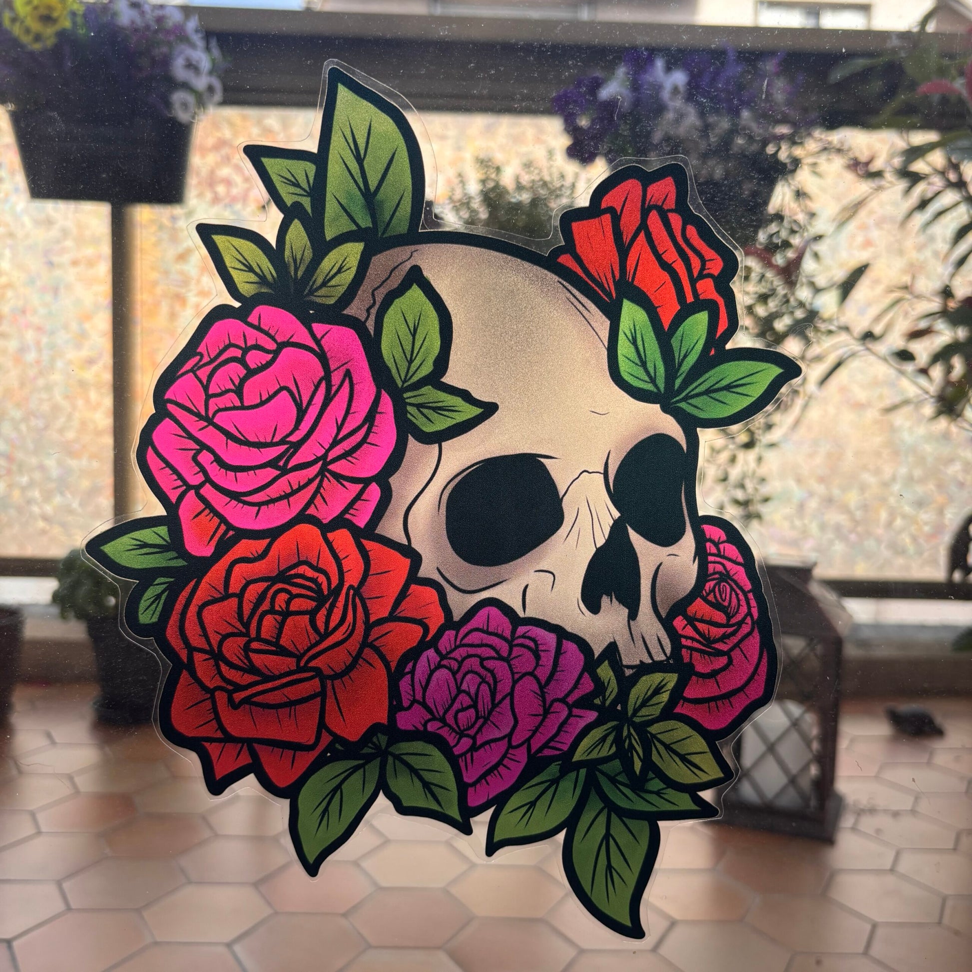 Roses macabres. À assortir aux petits coins roses. Sticker repositionnable. A4 à découper.