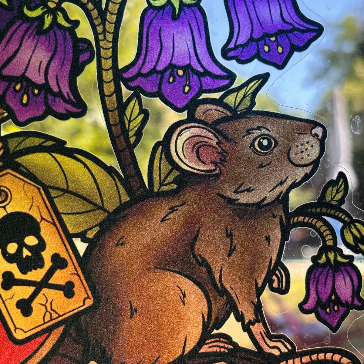 Poison. Sticker fenêtre vitrail. Corbeau, souris et fleurs toxiques. Décoration repositionnable à découper