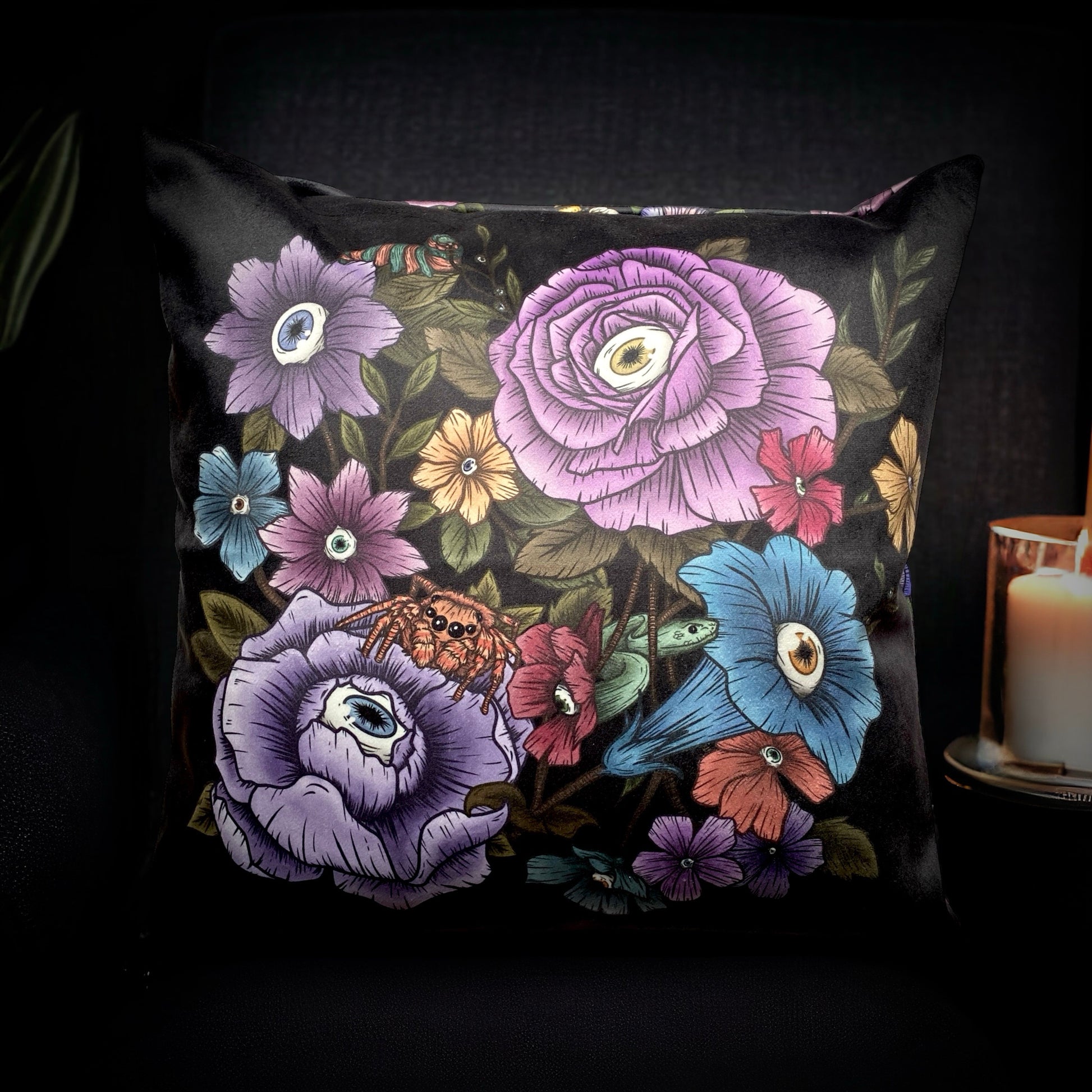 Curieux jardin. Housse de coussin